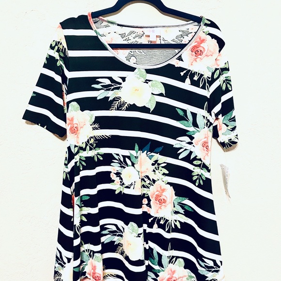 LuLaRoe Tops - LuLaRoe Black and White Striped Floral Top size Small NWT